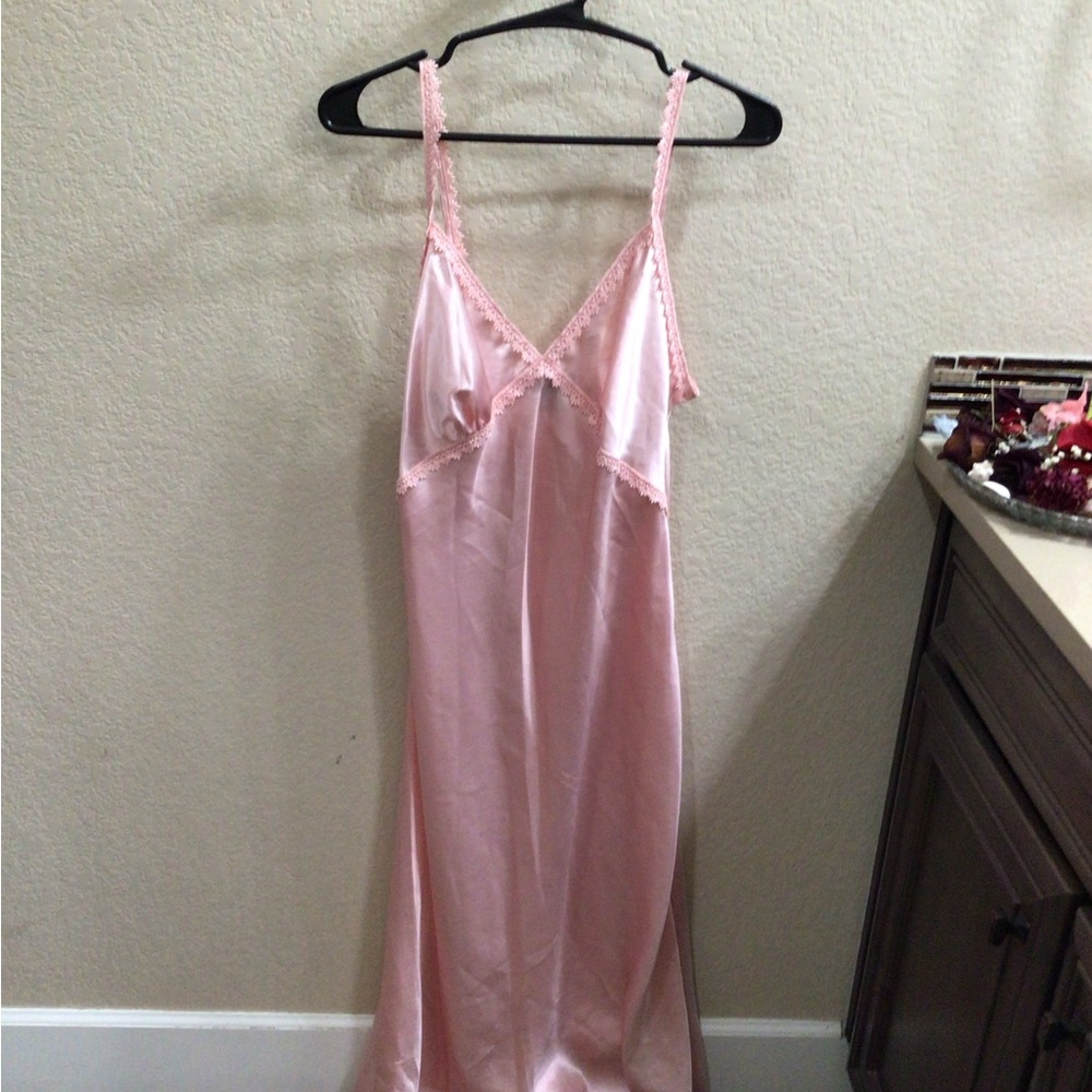 Jones New York Blush Pink Satin Slip with Lace Trim
